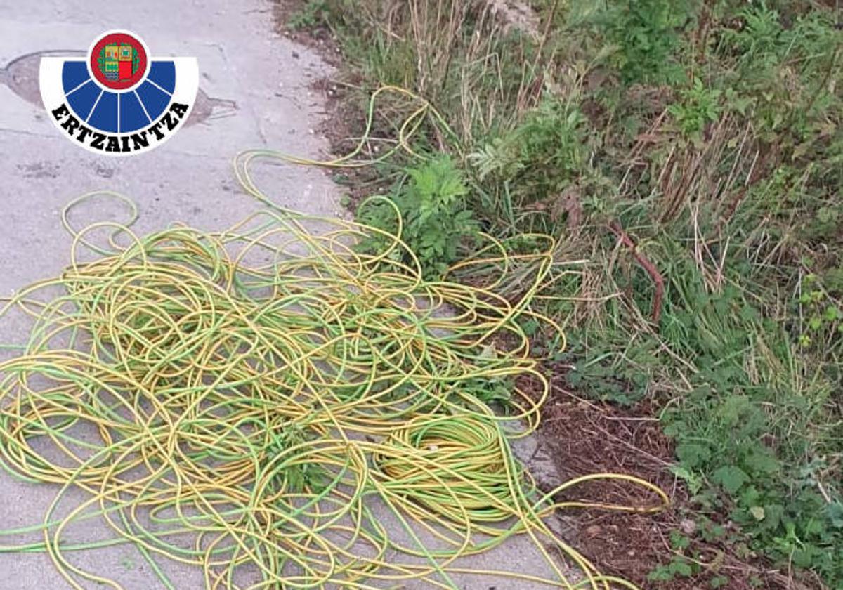 Detienen A Cuatro Hombres En Vitoria Por Robar Cableado Del Alumbrado